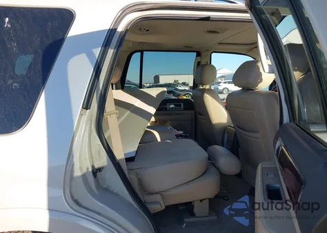 2005 Lincoln Navigator из США, поврежденный, VIN 5LMFU28545LJ03611